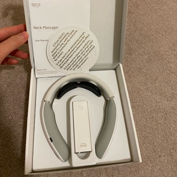 SKG Neck Massager with Heat, Electric Intelligent Neck Massager for Pain Relief - Picture 5 of 8